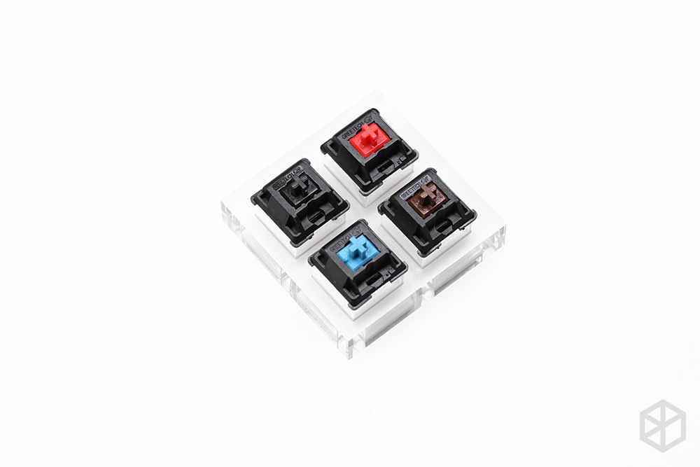 مفتاح اختبار مع قاعدة أكريليك  - مراجعة Gaming Keyboard Tester وسعره