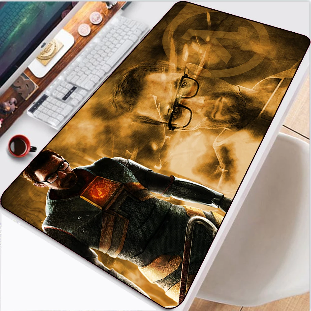 لوحة ماوس كبيرة نصف عمر اللاعب - مراجعة Gaming Keyboard Half وسعره